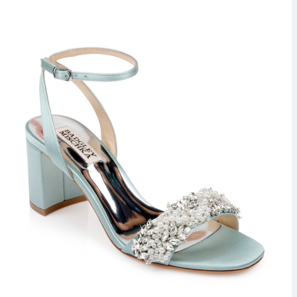 BADGLEY MISCHKA.
Clara Embellished Strap
Evening Shoe BLUE RADIANCE size 6.5 New